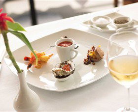 Evoo Restaurant - Tourism Caloundra 2