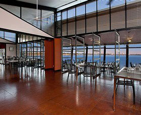 Pee Wee's At The Point - Tourism Caloundra 0