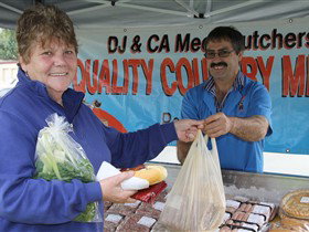 Limestone Coast Food Group Farmers And Makers Markets - Tourism Caloundra 1