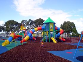 Millicent Mega Playground In The Domain - Tourism Caloundra 0