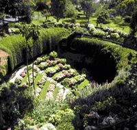Umpherston Sinkhole - Tourism Caloundra