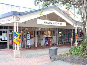 Kuranda Arts Cooperative Gallery - Tourism Caloundra 0