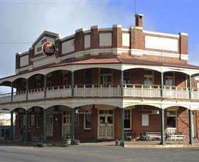 Royal Hotel Weethalle - Tourism Caloundra 0