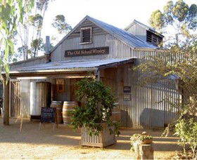 The Old School Winery And Pottery - Tourism Caloundra 0