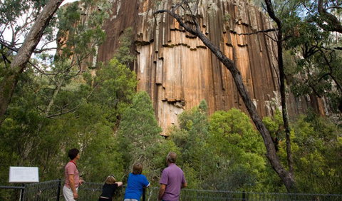 Sawn Rocks Walking Track - Tourism Caloundra 0