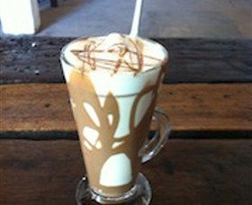 Corowa Whisky And Chocolate - Tourism Caloundra 2