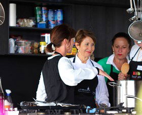 Food I Am Cooking School - Tourism Caloundra 4