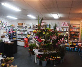 Blooms On Bridge - Tourism Caloundra 3