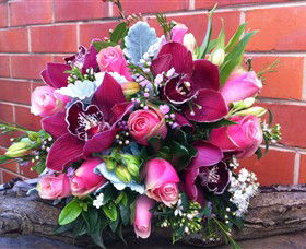 Blooms On Bridge - Tourism Caloundra 4