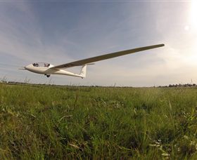Gliding Over Benalla - Tourism Caloundra 5