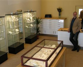 Ixtlan Melbourne Jewellery Store - Tourism Caloundra 1