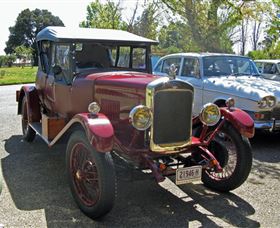 Ricks Auto Museum - Tourism Caloundra 2