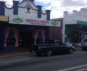 Taylors Sweets And Treats - Tourism Caloundra 0