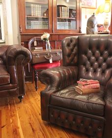 Peachtree Antiques - Tourism Caloundra 6