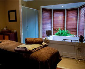 Yindi Day Spa - Tourism Caloundra 1