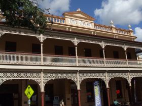 Childers Art Space (CHARTS) - Tourism Caloundra 0