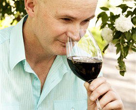 Stomp! Wines - Tourism Caloundra 4
