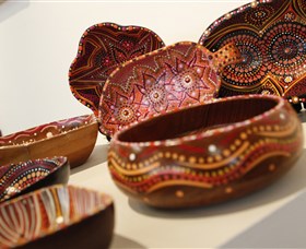 Maalinup Aboriginal Gallery - Tourism Caloundra 1