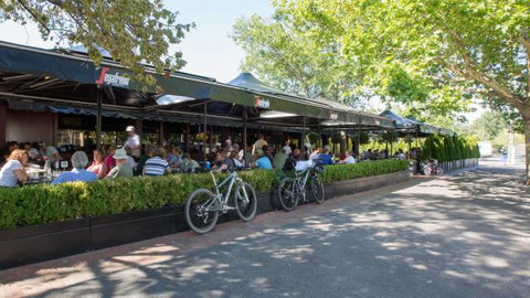 Tilley's - Tourism Caloundra 3