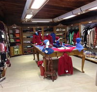 Australian Alpaca Barn - Pokolbin - Tourism Caloundra