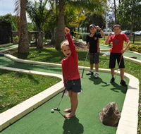 Hunter Valley Aqua Golf and Putt Putt - Tourism Caloundra