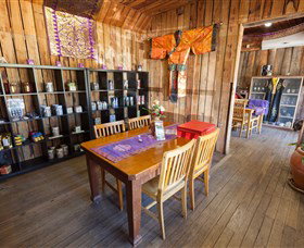 Robyn Drayton Wines - Tourism Caloundra 3