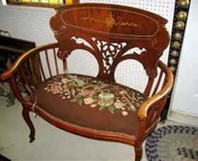 Dungog Fine Arts And Antiques - Tourism Caloundra 1