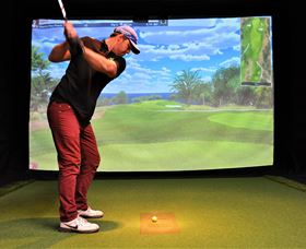 Par-Tee Virtual Golf - Tourism Caloundra 0