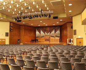 Wollongong Town Hall - Tourism Caloundra 0
