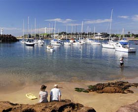 Belmore Basin - Tourism Caloundra 0