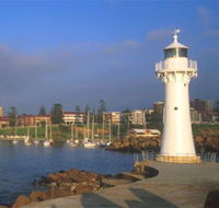 Historic Lighthouse Wollongong - Tourism Caloundra