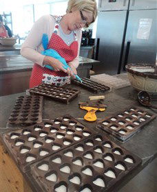 The Sydney Chocolate School - Tourism Caloundra 3