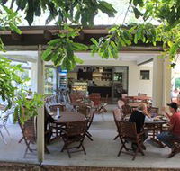 Medowie Macadamias - Tourism Caloundra
