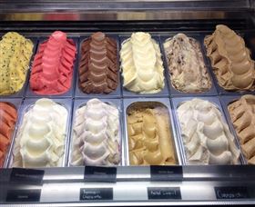 Estabar Gelati And Espresso Bar - Tourism Caloundra 2