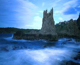 Cathedral Rocks - Tourism Caloundra 1