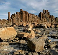 Bombo Headland Kiama - Tourism Caloundra