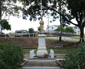 Manly War Memorial - Tourism Caloundra 0