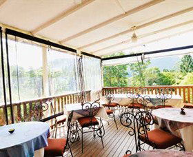Blue Knob Hall Gallery And Cafe - Tourism Caloundra 3
