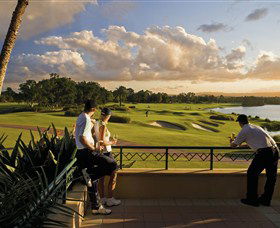 Links Hope Island Golf Club - Tourism Caloundra 1