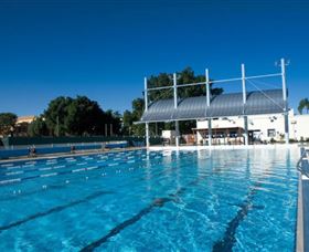 Lismore Memorial Baths - Tourism Caloundra 1