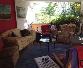 The Other Side Art Cafe - Tourism Caloundra 3