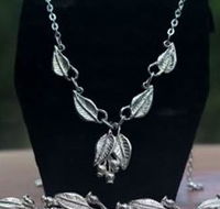 Australian Wildflower Jewellery Gallery - Tourism Caloundra