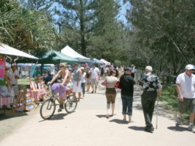 Burleigh Art And Craft Markets - Tourism Caloundra 2