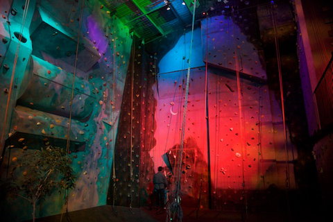 Centre Of Gravity - Tourism Caloundra 4