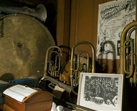 Waratah Courthouse Museum - Tourism Caloundra 0