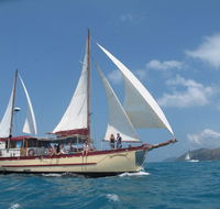 Adventure Cruise Dive and Outer Reef - Whitsundays Sailing Adventures - Tourism Caloundra