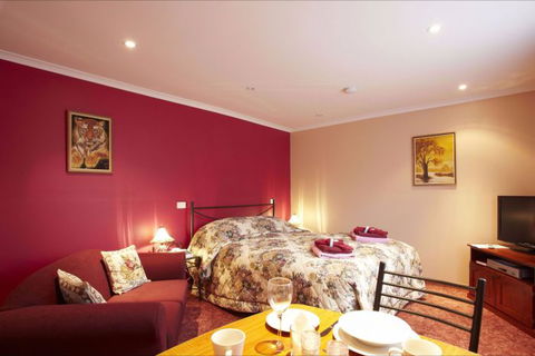 NorthEast Restawhile Bed And Breakfast - Tourism Caloundra 11