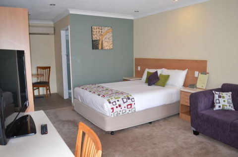 Ibis Styles Orange - Tourism Caloundra 1