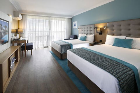 Sea World Resort And Water Park - Tourism Caloundra 1