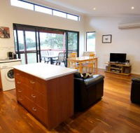 Karrak Reach Forest Retreat - Tourism Caloundra